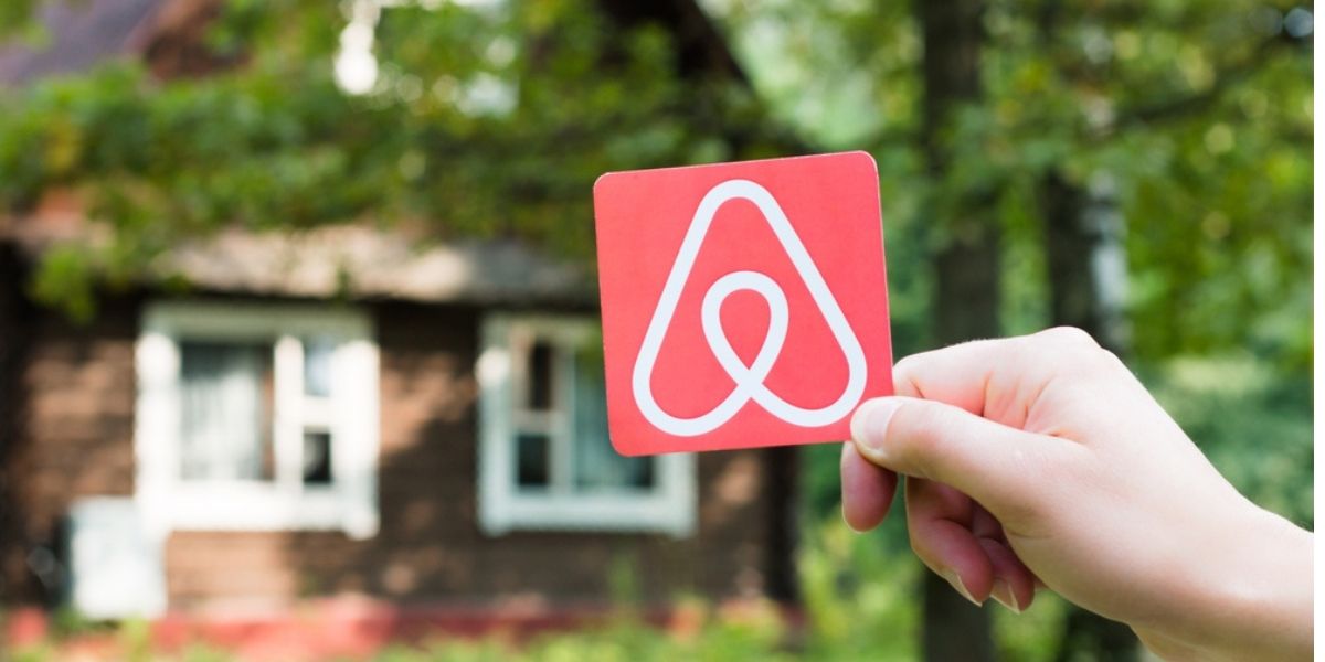 Airbnb offers free housing to 20,000 Afghan refugees • PhilSTAR Life